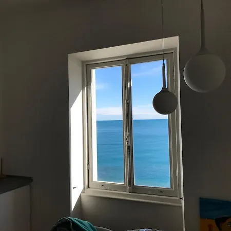 Ocean View Front Main *