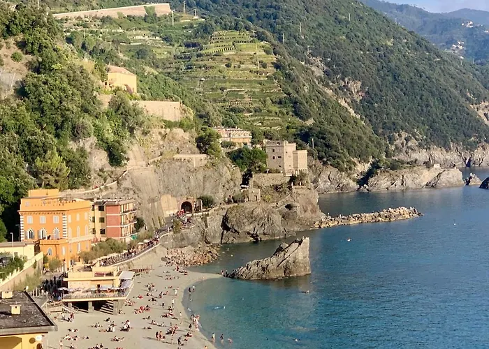 Ocean View Front Main Apartman *