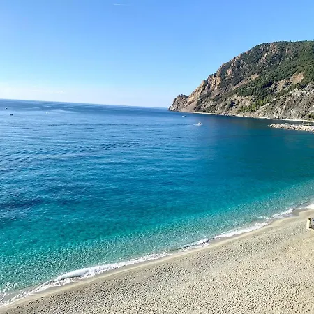 Ocean View Front Main Апартаменты